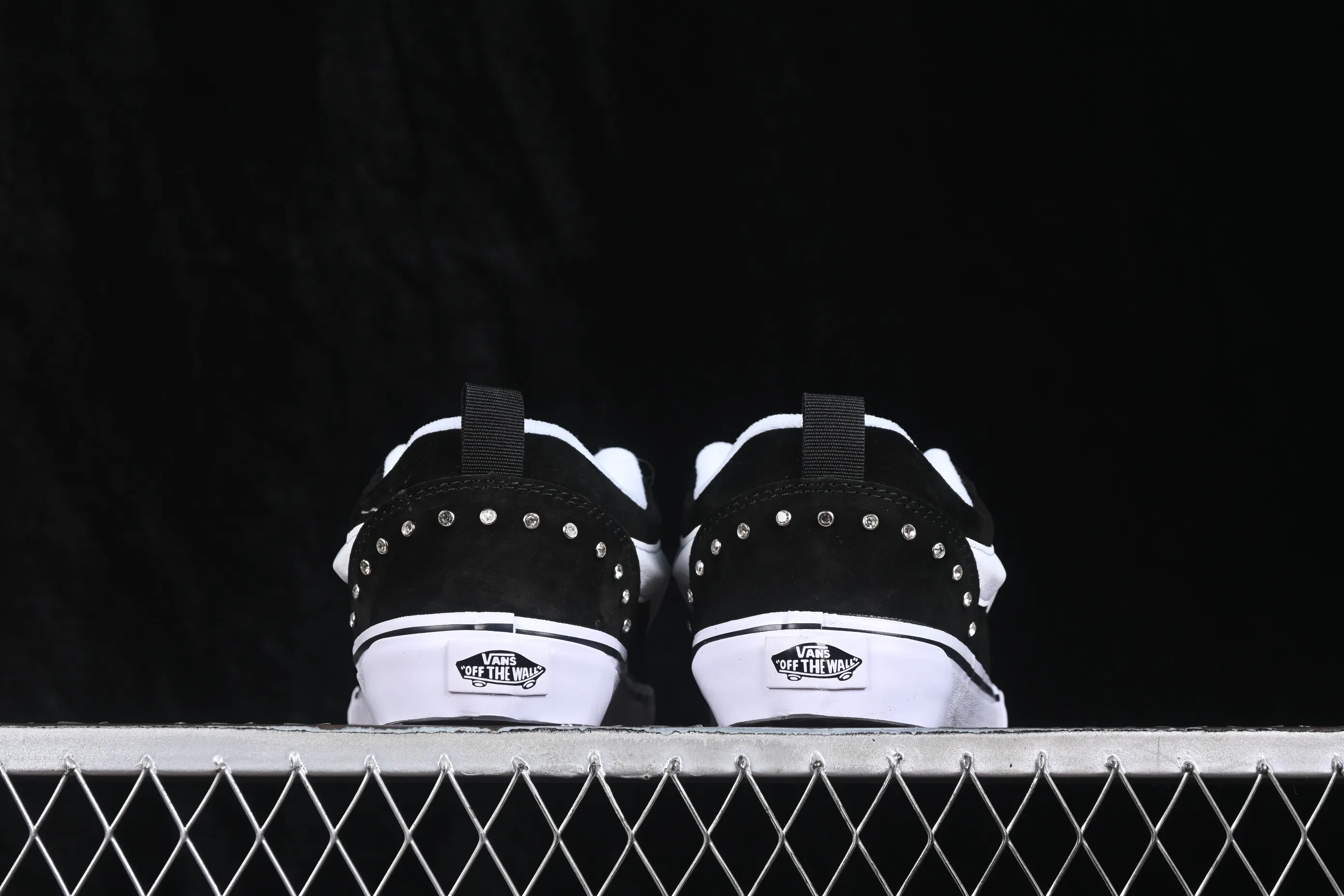 All categories Vans Vans series Vans Low Vans Knu Skool Vans low-top casual skateboard shoes VN0009QC65BT1